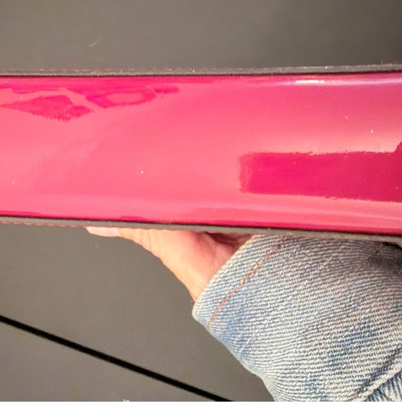 Michael Kors Crossbody Wallet Patent Leather Red 7x4x1.5 Inches Double Zipper - Picture 7 of 9